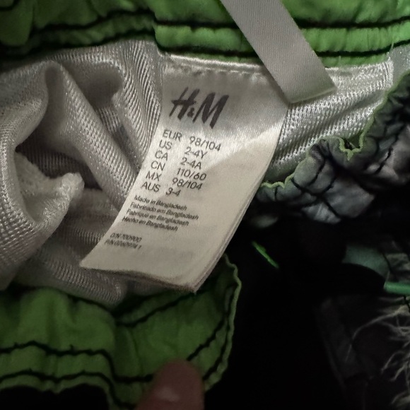 H&M Kids Swim Trunks - Black and Green with Tiger Print - Picture 3 of 3